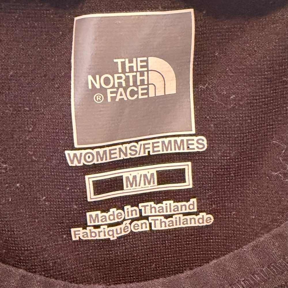 The North Face Women's Classic Black Camisole Size Medium - Picture 2 of 5